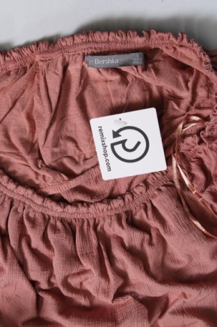 Damen Shirt Bershka, Größe S, Farbe Aschrosa, Preis 13,22 €