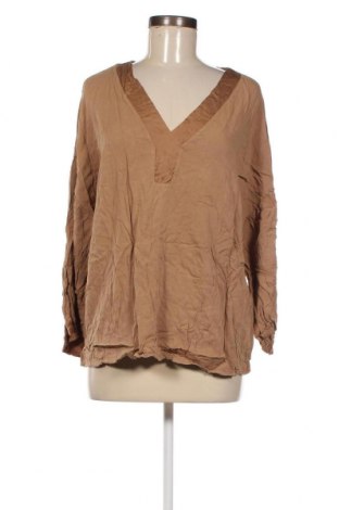 Дамска блуза Fiorella Rubino, Размер M, Цвят Бежов, Цена 34,00 лв.
