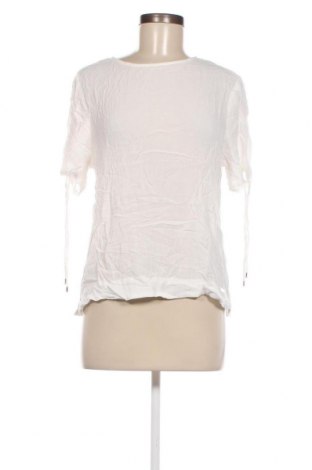 Дамска блуза Q/S by S.Oliver, Размер S, Цвят Бял, Цена 9,36 лв.