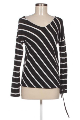 Γυναικεία μπλούζα Streetfly, Μέγεθος XS, Χρώμα Πολύχρωμο, Τιμή 2,08 €