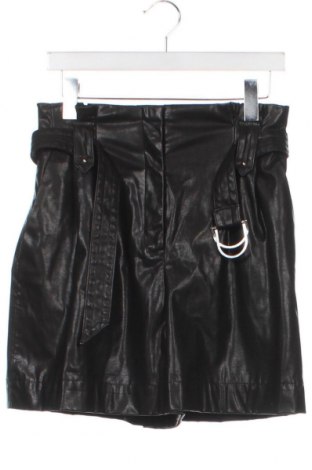 Pantaloni scurți de piele barbați Zara, Mărime XS, Culoare Negru, Preț 49,34 Lei