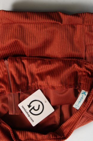 Дамски къс панталон, Размер M, Цвят Кафяв, Цена 8,37 лв.