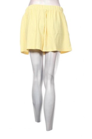 Γυναικείο κοντό παντελόνι ASOS, Μέγεθος M, Χρώμα Κίτρινο, Τιμή 37,11 €