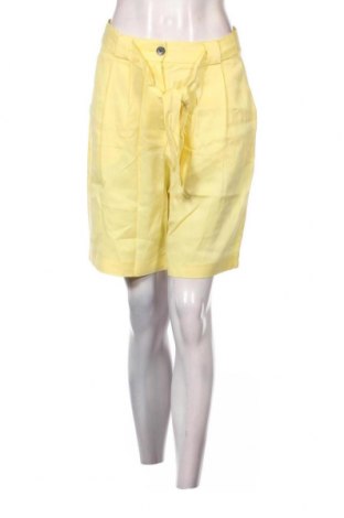 Γυναικείο κοντό παντελόνι Camaieu, Μέγεθος S, Χρώμα Κίτρινο, Τιμή 4,47 €