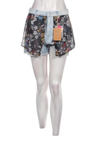 Damen Shorts Desigual, Größe S, Farbe Mehrfarbig, Preis 70,98 €