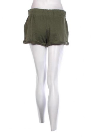 Damen Shorts Lefties, Größe S, Farbe Grün, Preis 4,63 €