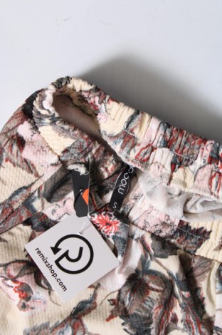 Γυναικείο κοντό παντελόνι Moodo, Μέγεθος S, Χρώμα Πολύχρωμο, Τιμή 37,11 €