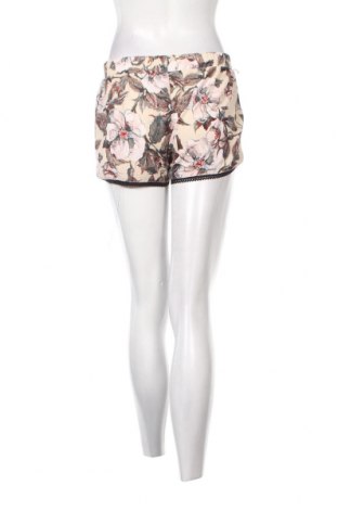 Γυναικείο κοντό παντελόνι Moodo, Μέγεθος S, Χρώμα Πολύχρωμο, Τιμή 37,11 €