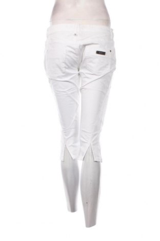 Дамски къс панталон Phard, Размер L, Цвят Бял, Цена 18,72 лв.