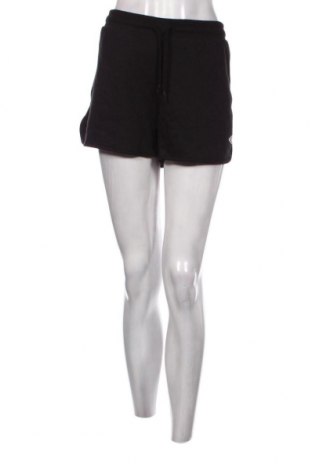 Дамски къс панталон Umbro, Размер XL, Цвят Черен, Цена 10,92 лв.