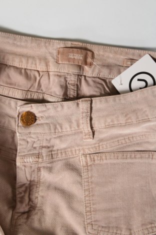 Дамски панталон Closed, Размер M, Цвят Бежов, Цена 112,00 лв.