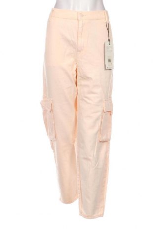 Pantaloni de femei Levi's, Mărime L, Culoare Roz, Preț 52,83 Lei