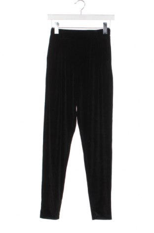 Дамски панталон Nly Trend, Размер XS, Цвят Черен, Цена 20,30 лв.