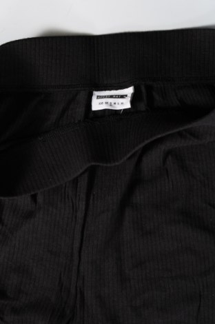 Γυναικείο παντελόνι Noisy May, Μέγεθος S, Χρώμα Μαύρο, Τιμή 7,35 €