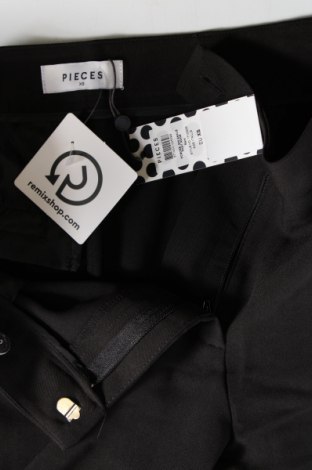 Dámske nohavice Pieces, Veľkosť S, Farba Čierna, Cena  27,84 €