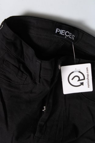 Dámske nohavice Pieces, Veľkosť S, Farba Čierna, Cena  27,84 €