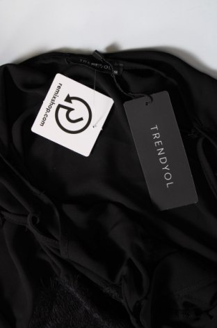 Γυναικείο αμάνικο μπλουζάκι Trendyol, Μέγεθος M, Χρώμα Μαύρο, Τιμή 4,19 €