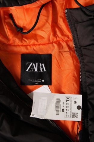 Pánská vesta  Zara, Velikost XL, Barva Černá, Cena  274,00 Kč