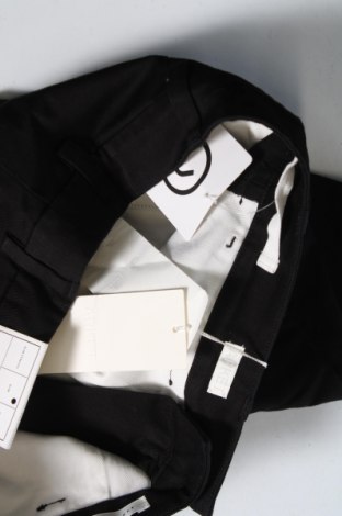Ανδρικό κοντό παντελόνι Arket, Μέγεθος M, Χρώμα Μαύρο, Τιμή 44,85 €