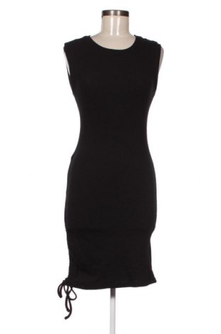 Šaty  Trendyol, Velikost M, Barva Černá, Cena  1 478,00 Kč