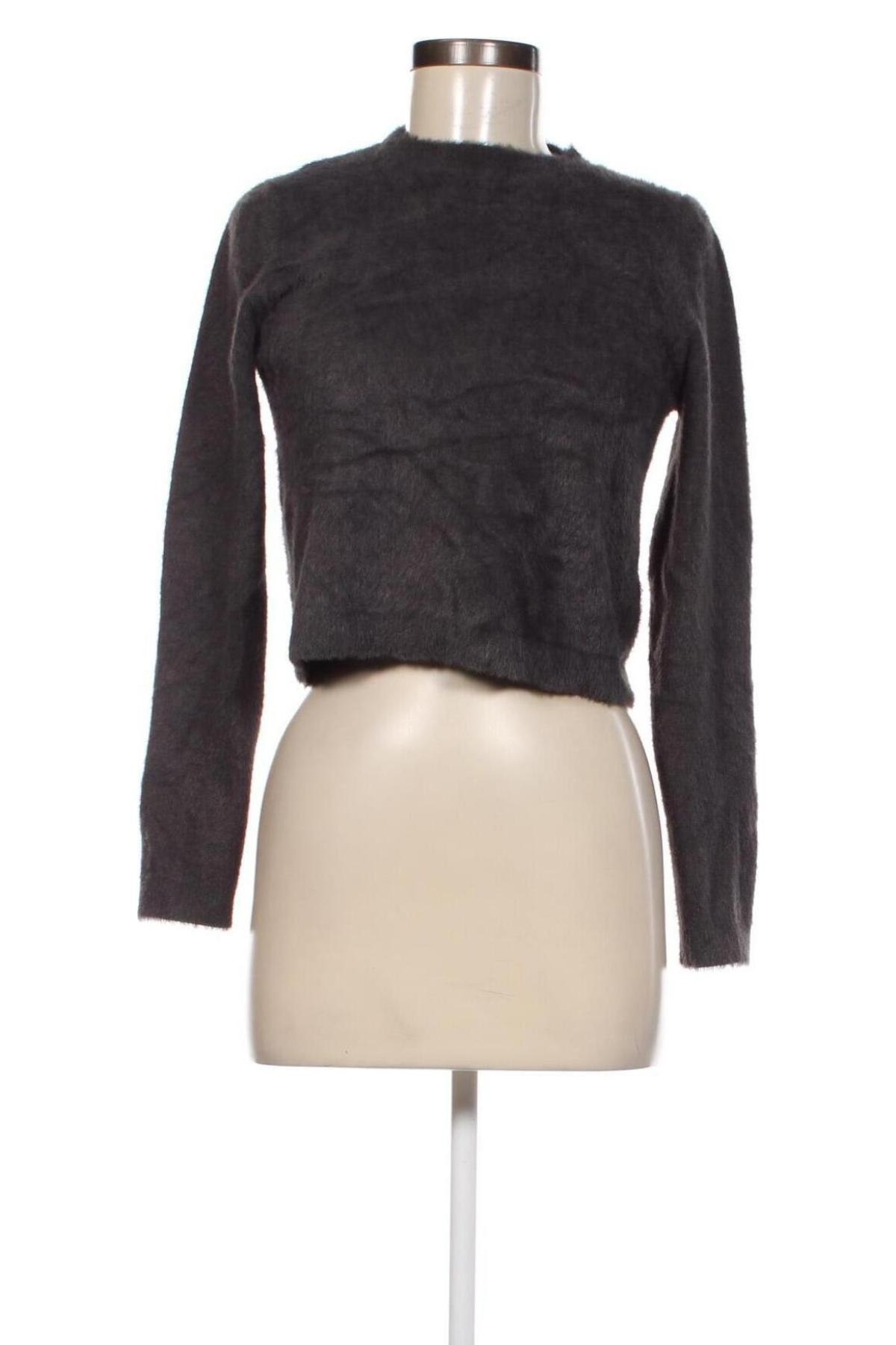 Damenpullover Pull&Bear, Größe M, Farbe Grau, Preis € 2,62
