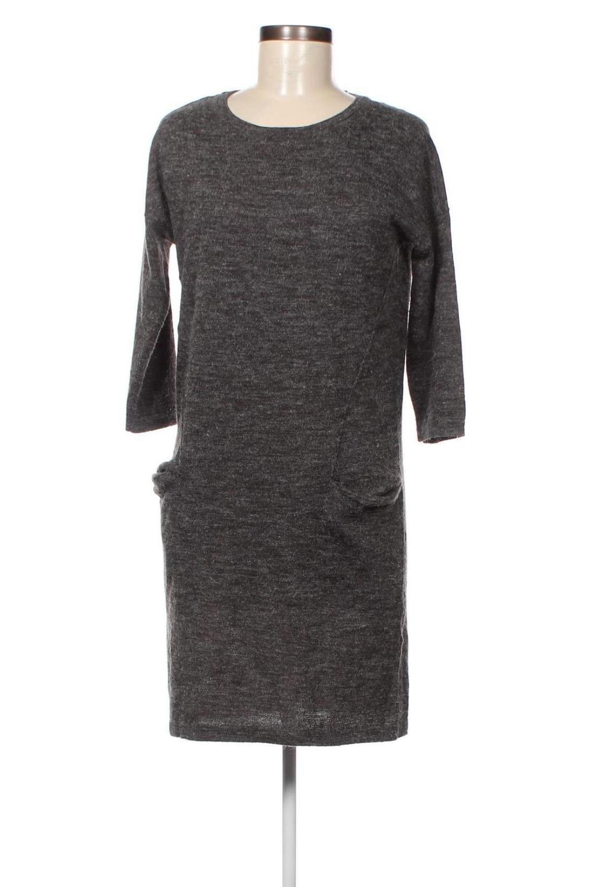 Kleid Vero Moda, Größe S, Farbe Grau, Preis € 2,78