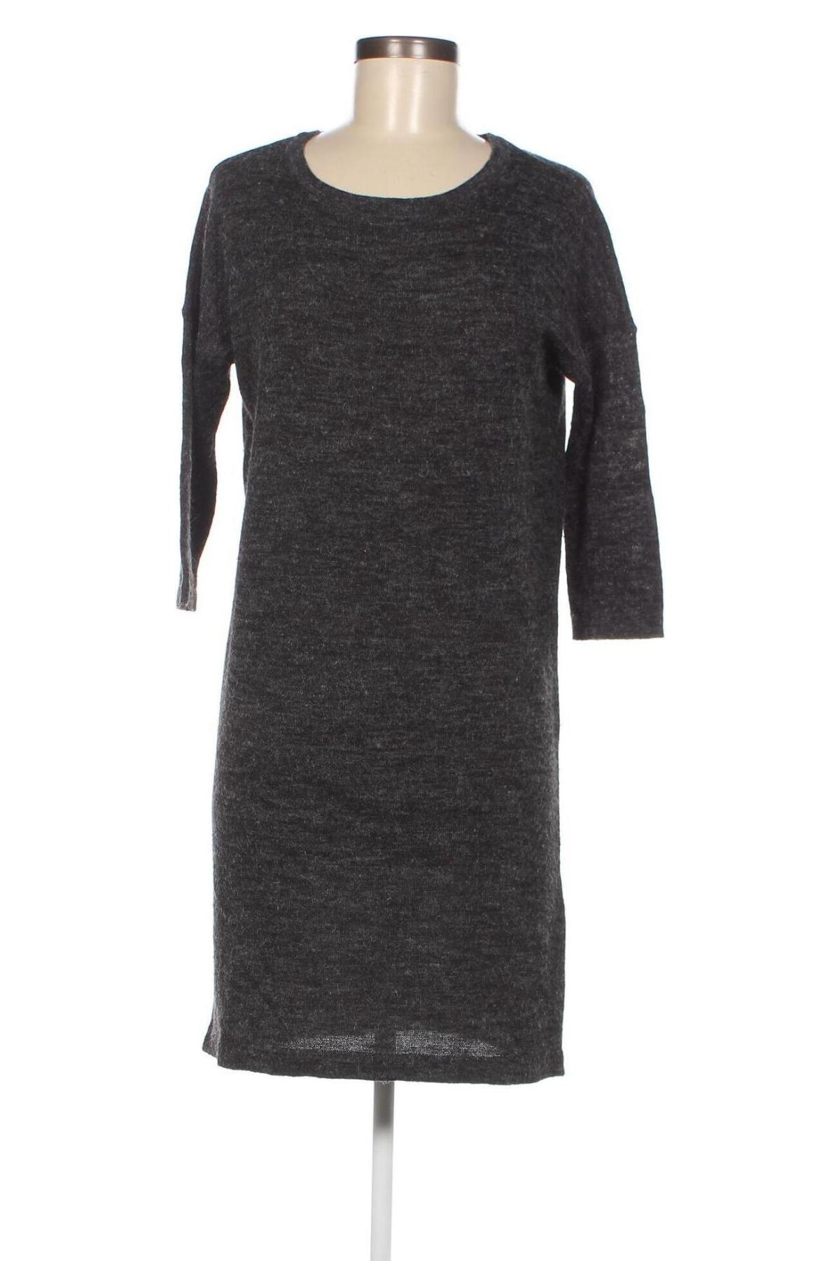 Kleid Vero Moda, Größe M, Farbe Grau, Preis 2,51 €