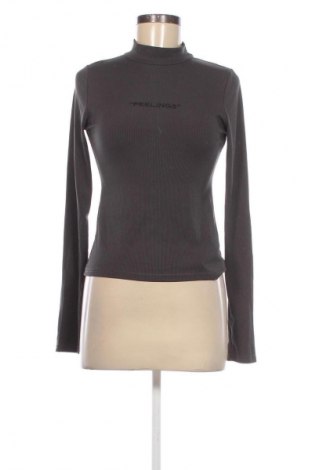 Damen Shirt, Größe S, Farbe Grau, Preis 4,99 €