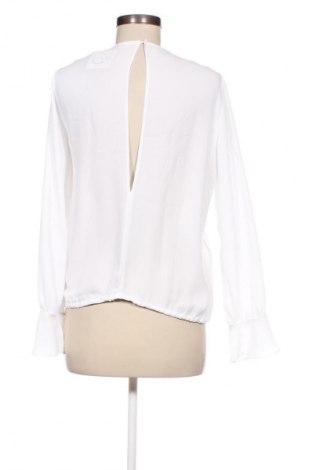 Damen Shirt, Größe M, Farbe Weiß, Preis € 5,99