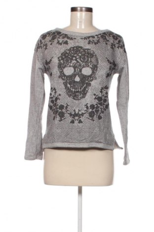 Damen Shirt Bershka, Größe M, Farbe Grau, Preis 5,99 €