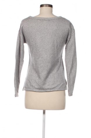 Damen Shirt Bershka, Größe M, Farbe Grau, Preis 5,99 €