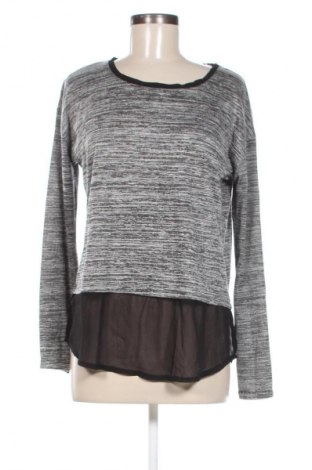 Damen Shirt Gina, Größe M, Farbe Grau, Preis € 4,99