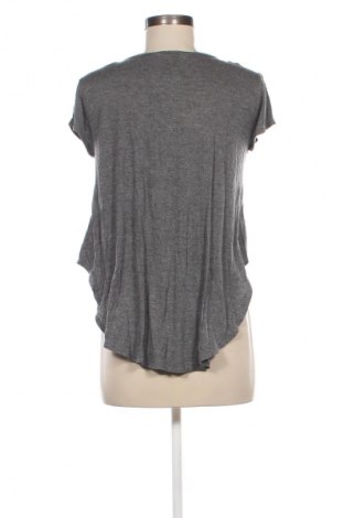 Damen Shirt Guess, Größe S, Farbe Grau, Preis 15,99 €