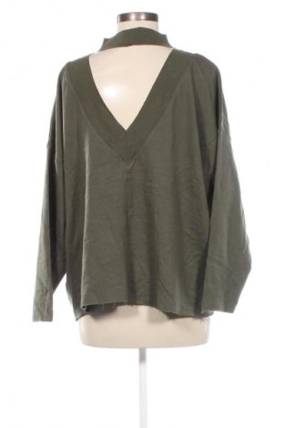 Damen Shirt Pull&Bear, Größe S, Farbe Grün, Preis € 4,99