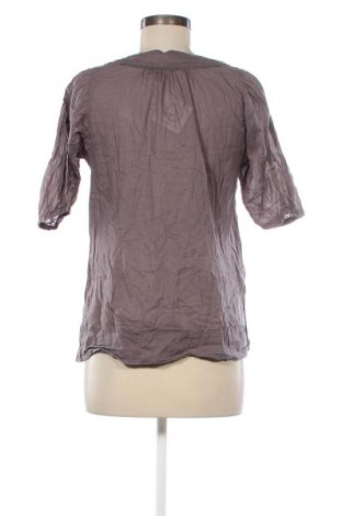 Damen Shirt Saint Tropez, Größe XS, Farbe Grau, Preis € 3,99