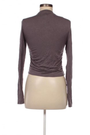 Damen Shirt Stradivarius, Größe M, Farbe Grau, Preis € 13,49