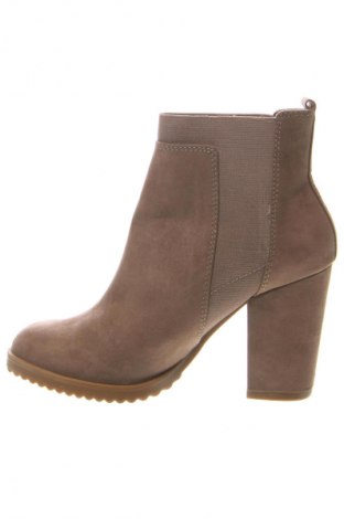 Damen Stiefeletten Bershka, Größe 38, Farbe Beige, Preis € 16,49