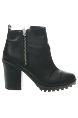 Damen Stiefeletten H&M Divided, Größe 38, Farbe Schwarz, Preis 15,99 €