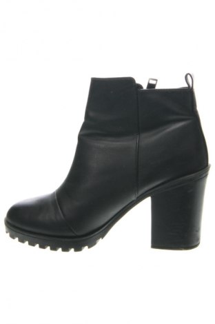 Damen Stiefeletten H&M Divided, Größe 38, Farbe Schwarz, Preis 15,99 €