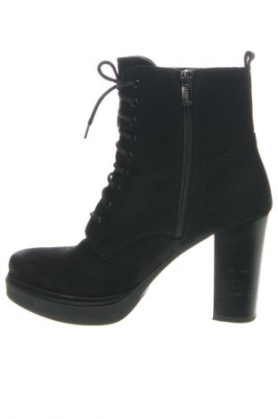 Botine de damă Lasocki, Mărime 38, Culoare Negru, Preț 111,99 Lei