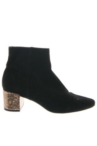 Botine de damă Marks & Spencer, Mărime 38, Culoare Negru, Preț 109,72 Lei