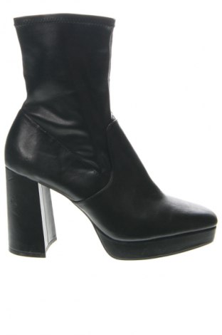 Damen Stiefeletten Stradivarius, Größe 40, Farbe Schwarz, Preis € 15,99