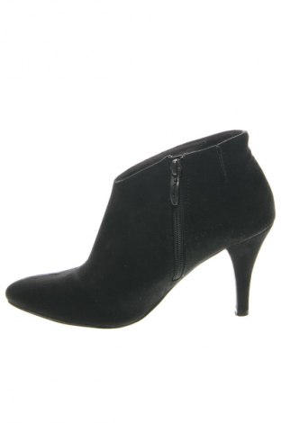 Botine de damă Tamaris, Mărime 38, Culoare Negru, Preț 111,99 Lei