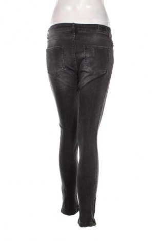 Damen Jeans B.Young, Größe M, Farbe Grau, Preis € 6,99