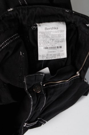 Dámské džíny  Bershka, Velikost M, Barva Černá, Cena  205,00 Kč