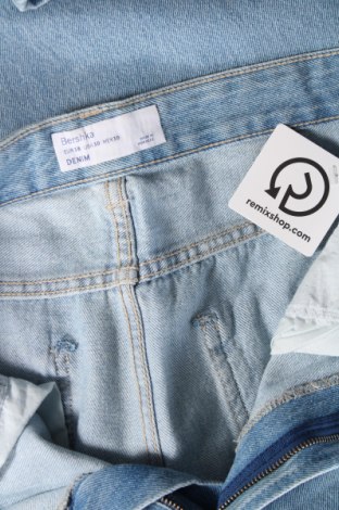 Damskie jeansy Bershka, Rozmiar M, Kolor Niebieski, Cena 66,67 zł