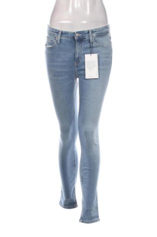 Damskie jeansy Calvin Klein Jeans, Rozmiar S, Kolor Niebieski, Cena 290,99 zł