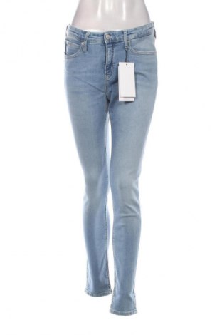 Dámske džínsy  Calvin Klein Jeans, Veľkosť M, Farba Modrá, Cena  93,95 €