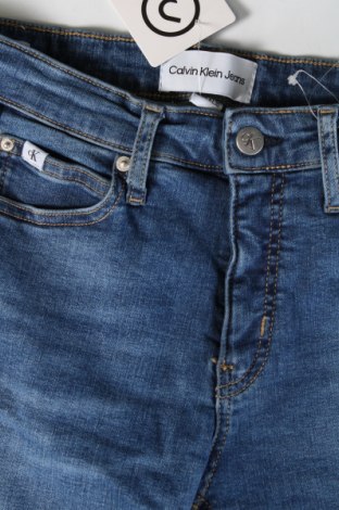 Γυναικείο Τζίν Calvin Klein Jeans, Μέγεθος M, Χρώμα Μπλέ, Τιμή 102,49 €