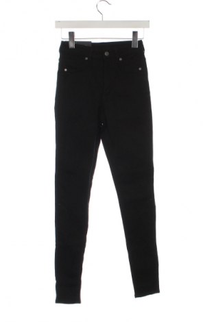 Damskie jeansy Cheap Monday, Rozmiar XXS, Kolor Czarny, Cena 62,99 zł